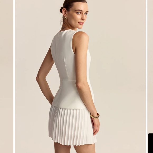 Milly Ivory Sleeveless Pleated Mini Dress - Picture 2 of 4
